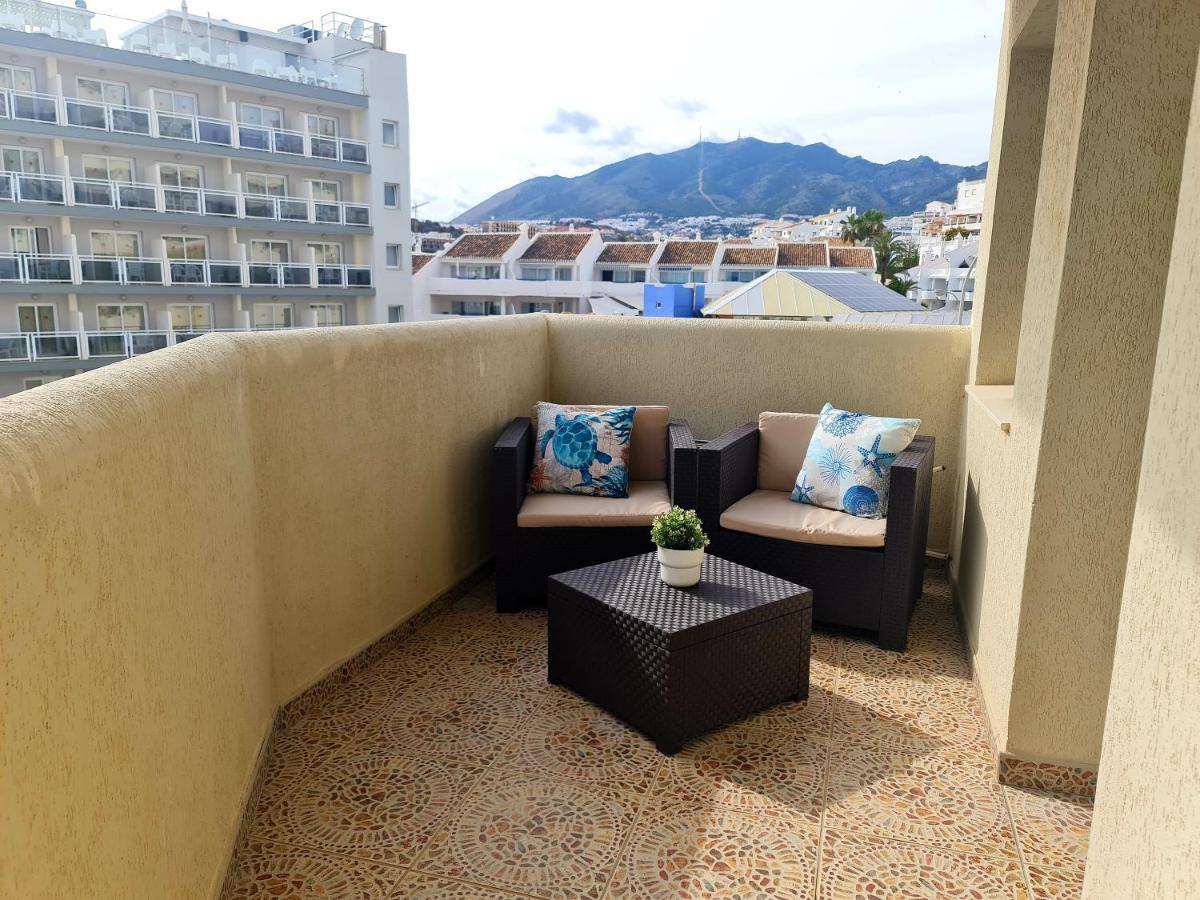 Precioso Apartamento Con Piscinas Y Vistas Al Mar. Benalmadena Exterior photo