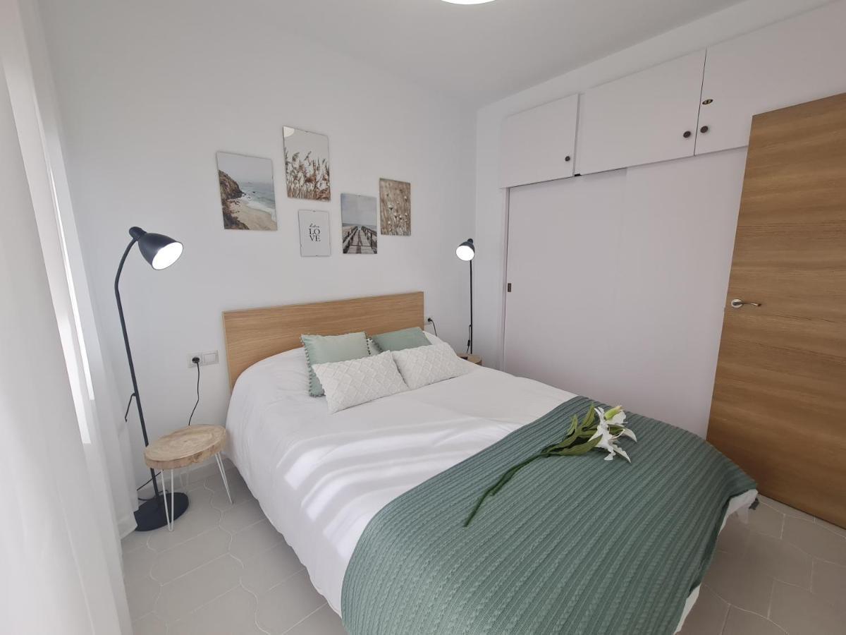 Precioso Apartamento Con Piscinas Y Vistas Al Mar. Benalmadena Exterior photo
