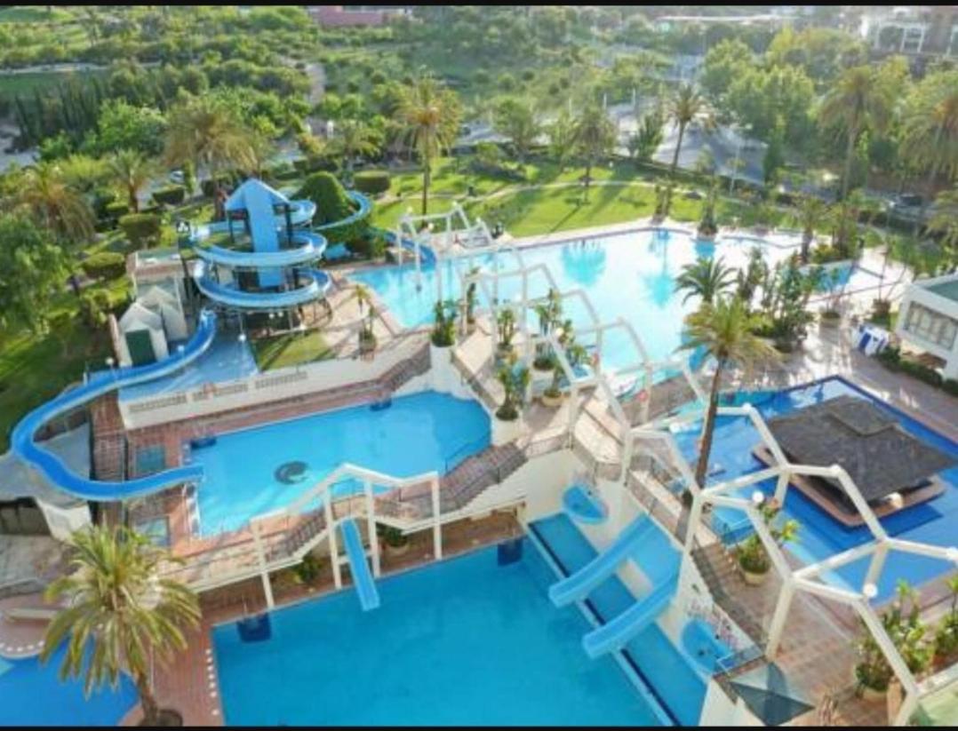 Precioso Apartamento Con Piscinas Y Vistas Al Mar. Benalmadena Exterior photo