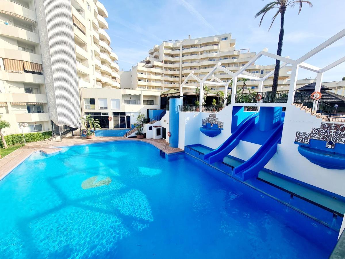 Precioso Apartamento Con Piscinas Y Vistas Al Mar. Benalmadena Exterior photo