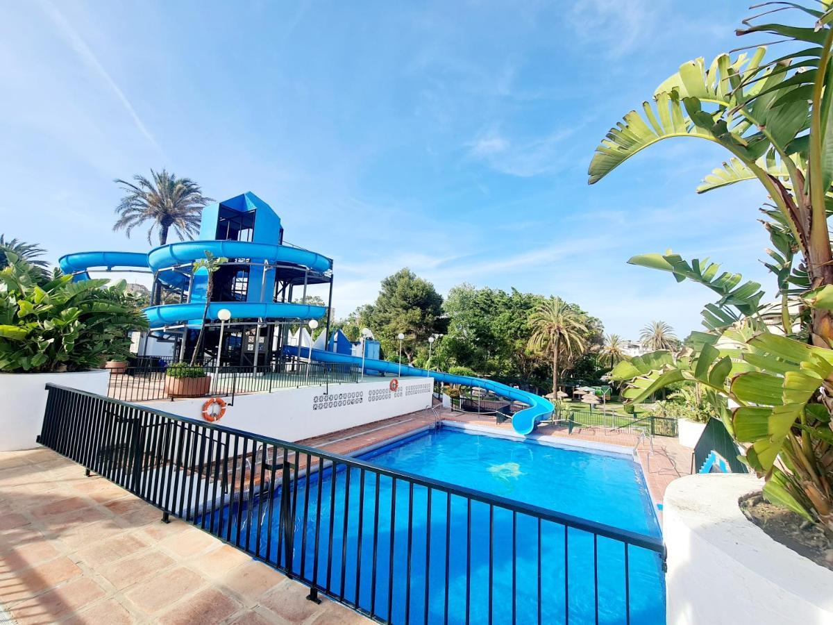 Precioso Apartamento Con Piscinas Y Vistas Al Mar. Benalmadena Exterior photo