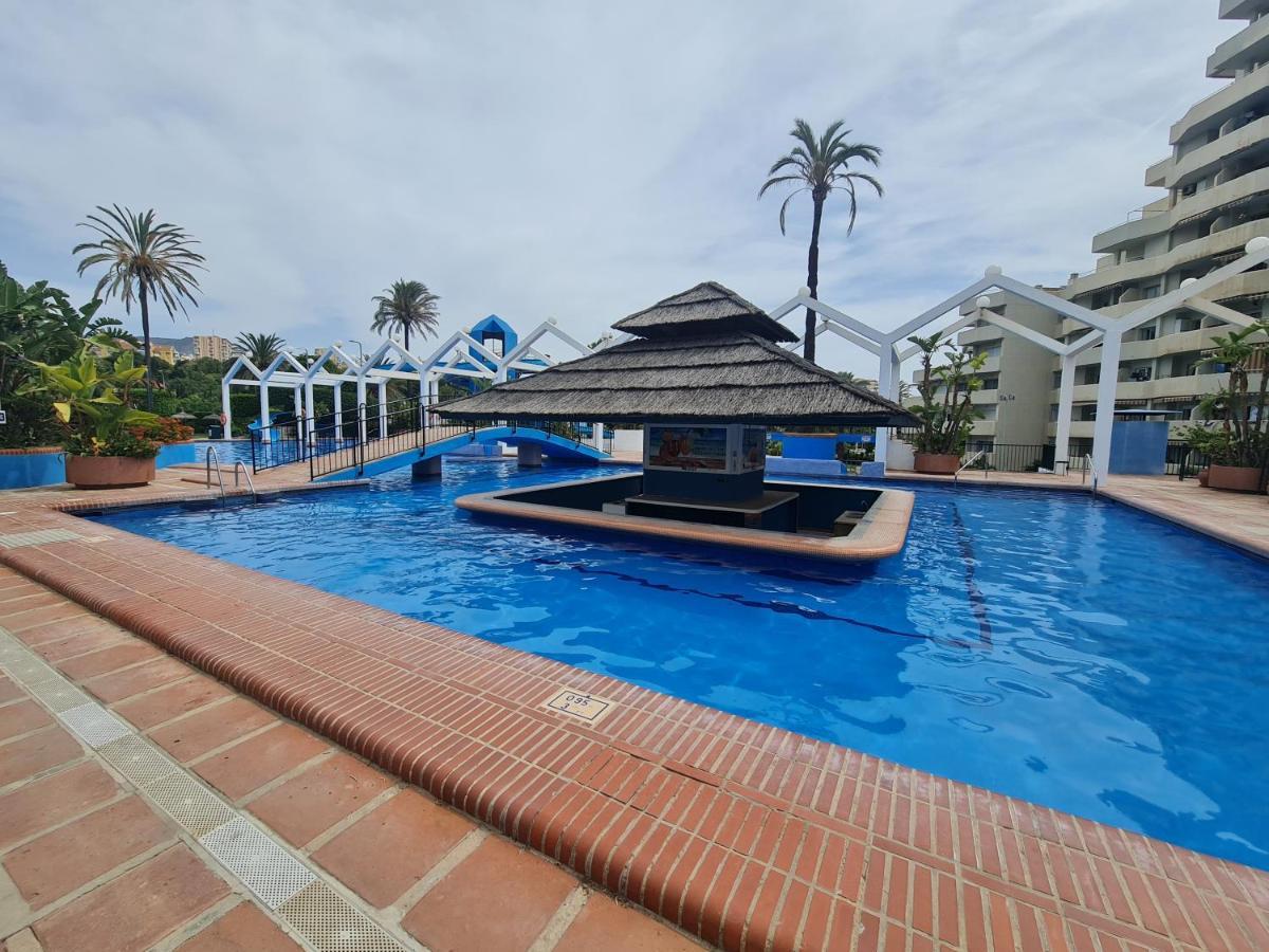 Precioso Apartamento Con Piscinas Y Vistas Al Mar. Benalmadena Exterior photo