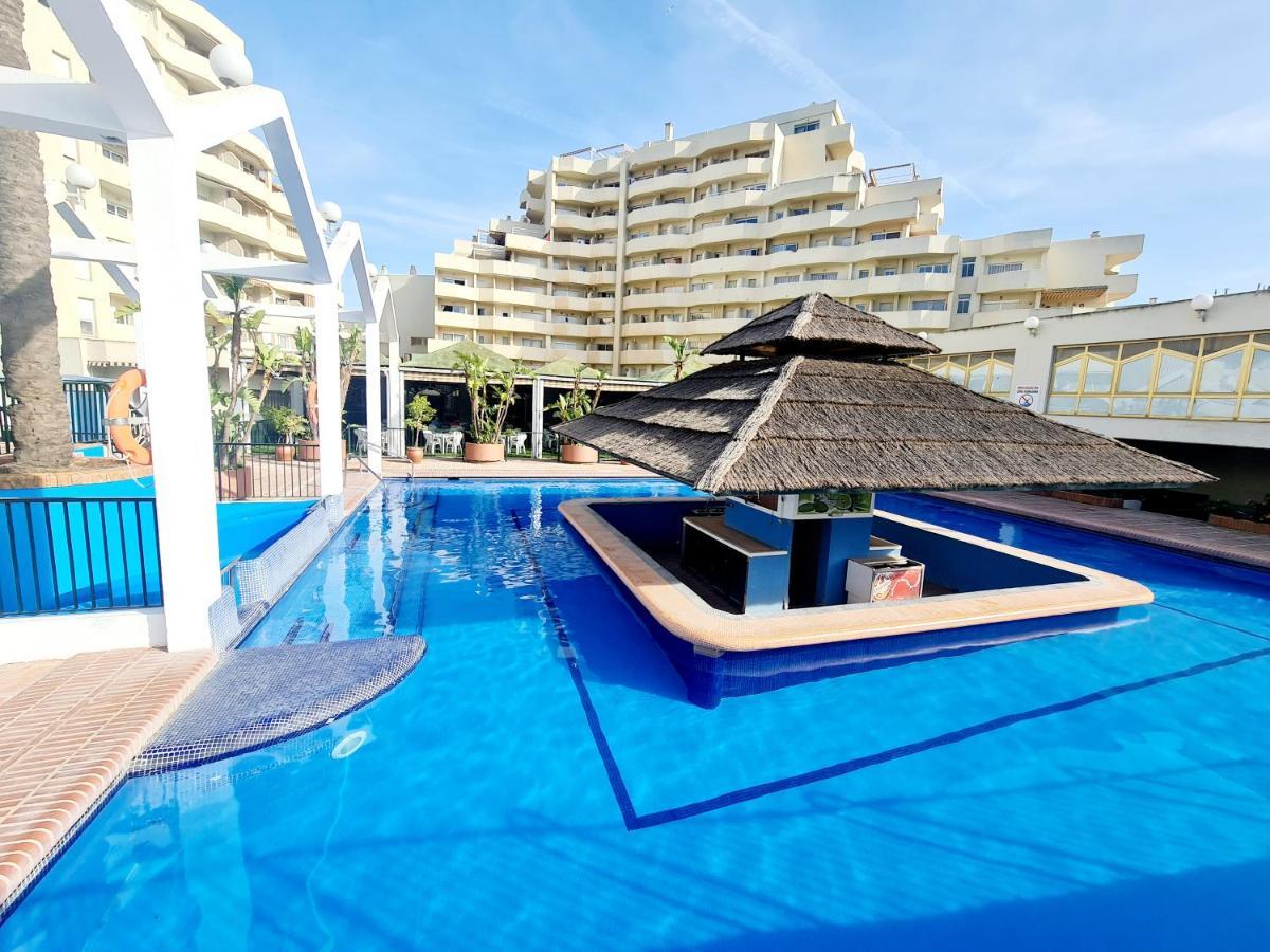 Precioso Apartamento Con Piscinas Y Vistas Al Mar. Benalmadena Exterior photo