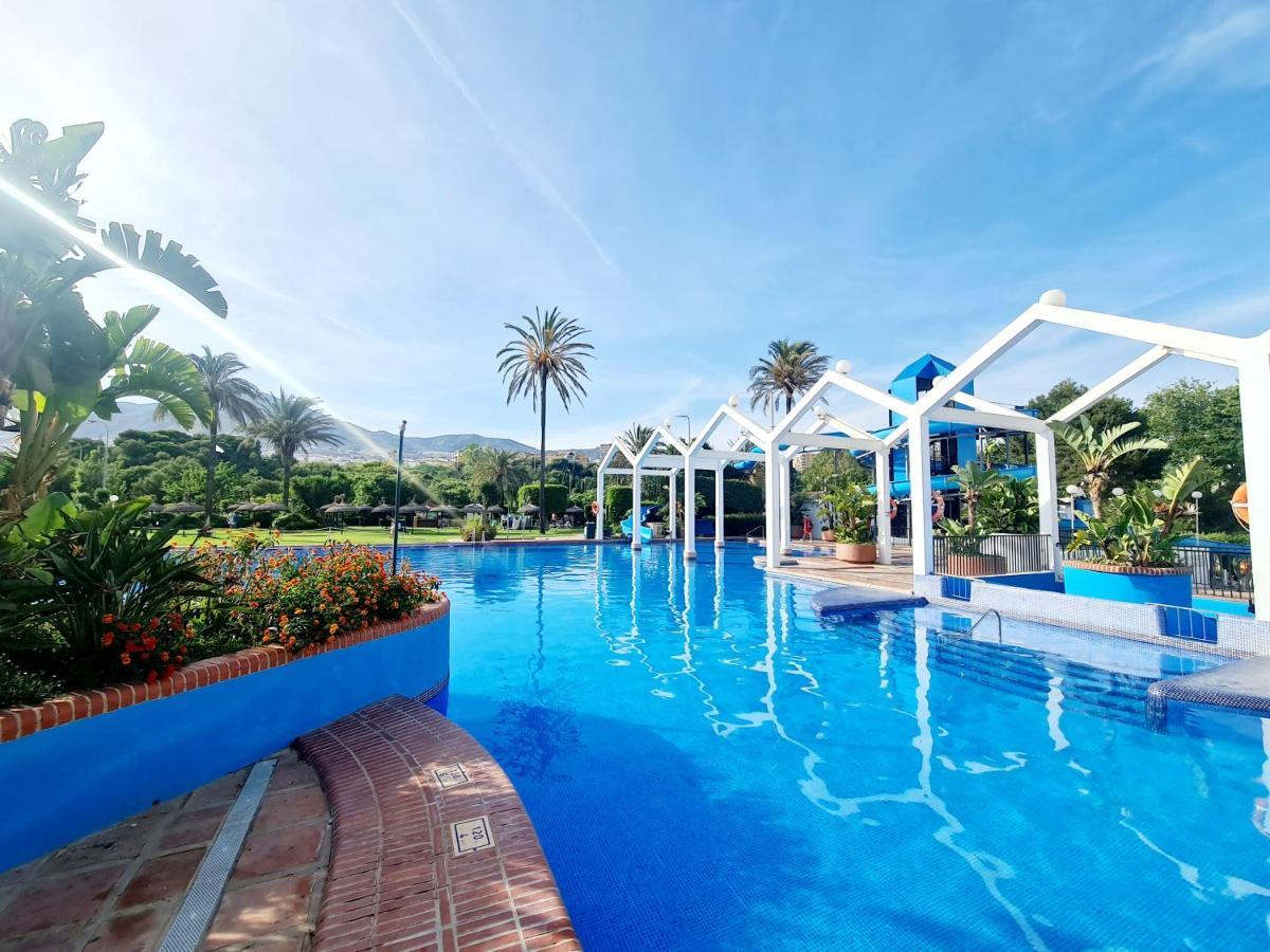 Precioso Apartamento Con Piscinas Y Vistas Al Mar. Benalmadena Exterior photo